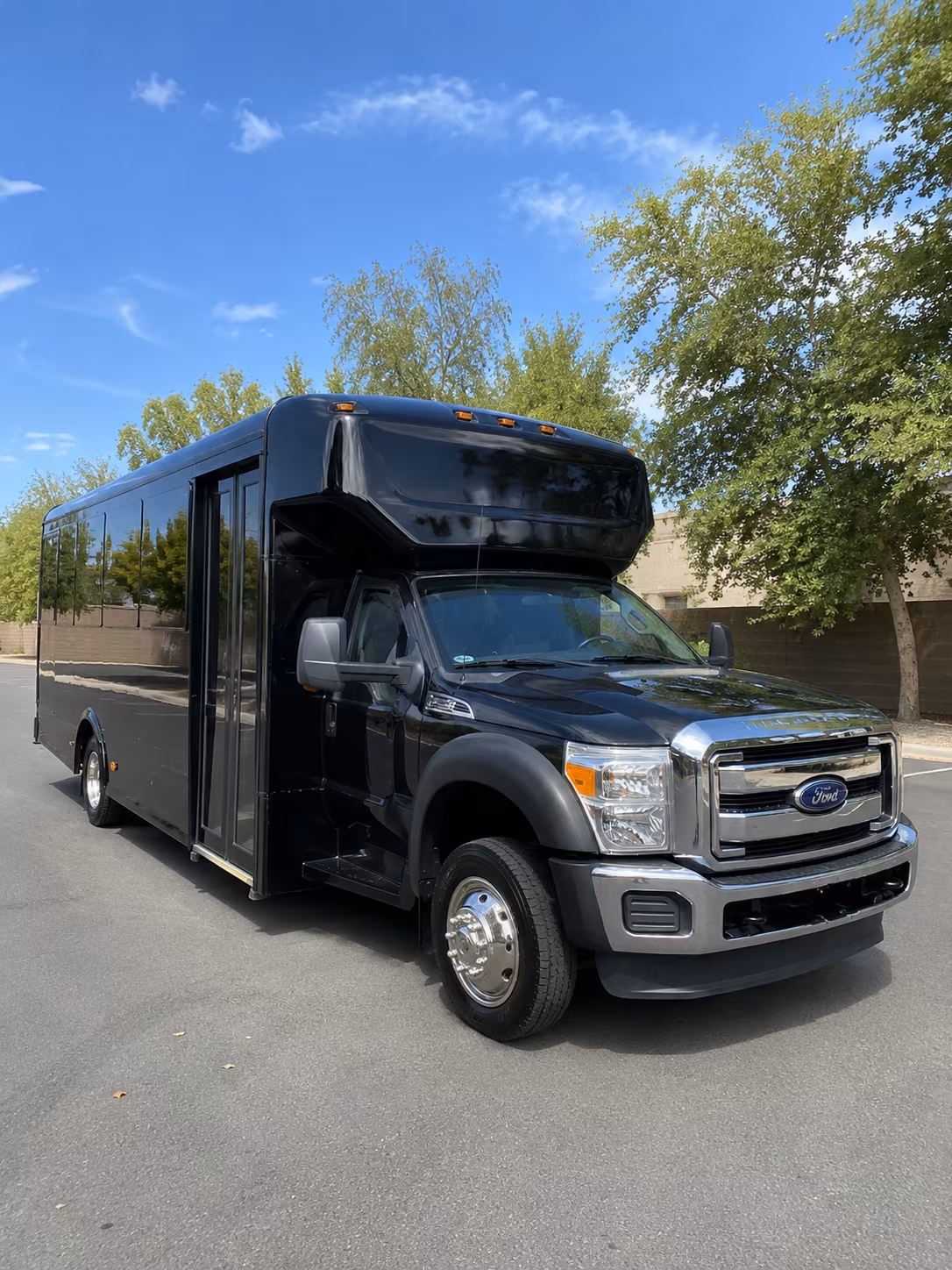 Fayetteville Homecoming & Prom Party Bus Rentals